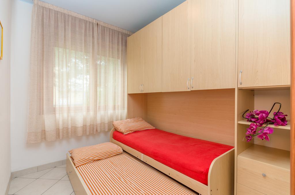Residence Giuliana Бибионе Экстерьер фото